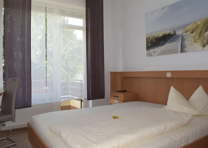 Landgasthof Buch Szálloda