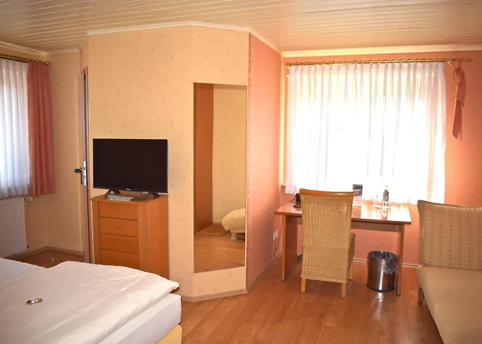 Szálloda Landgasthof Buch 3*